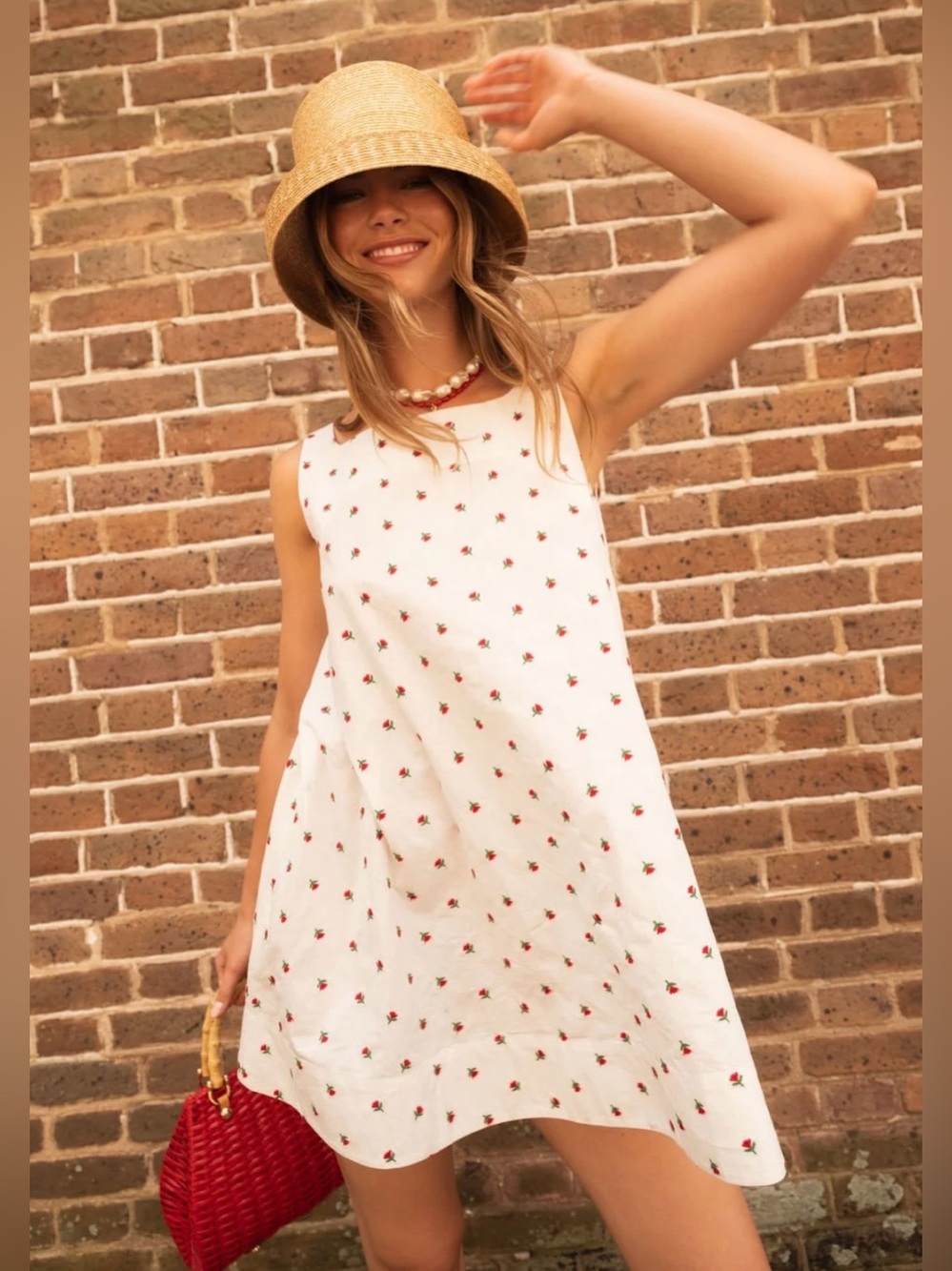 LA MAREGOLD Clara Dress Mini WHITE PETITE FLOWER Embroidered size medium